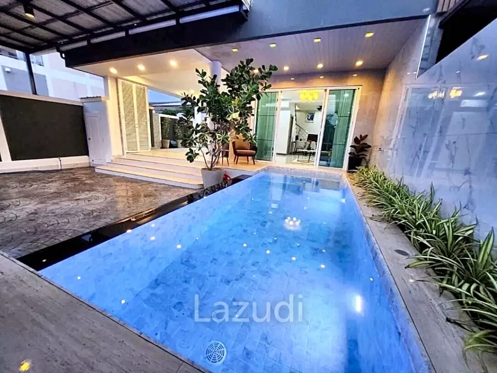 6 Beds 8 Baths  468 SQ.M. Pool Villa in South Pattaya