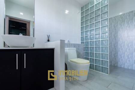 688 metro cuadrado 3 ` 2 Baño Villa de Venta