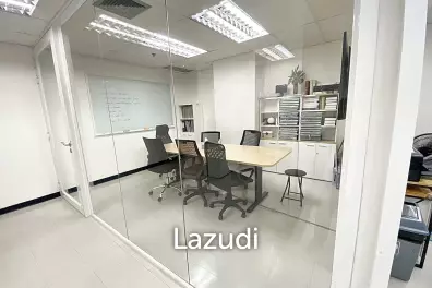 Office space for rent in Watthana