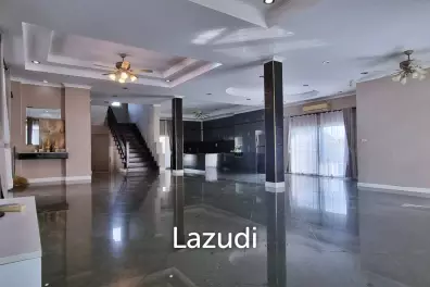 4 Beds 3 Baths 380 SQ.M. Central Park Hill Side