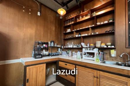Coffee Shop for Rent Near to University