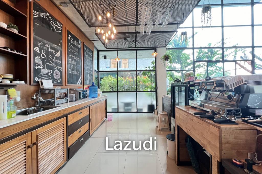Coffee Shop for Rent Near to University