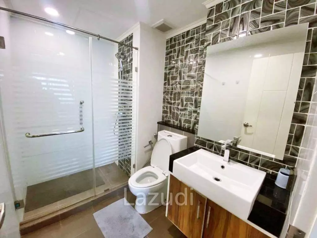 1 Bed 1 Bath 36 SQ.M. Dusit Grand Park 1
