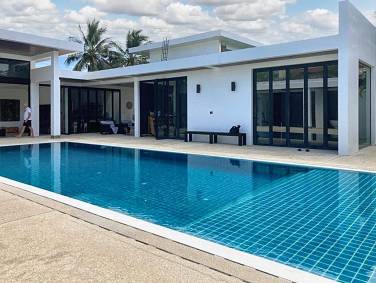 Modern Pool Villa In The Heart Of Rawai