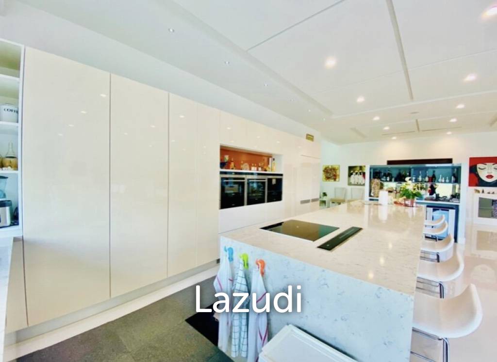 2,000 Sqm 5 Bed 8 Bath Villa For Sale