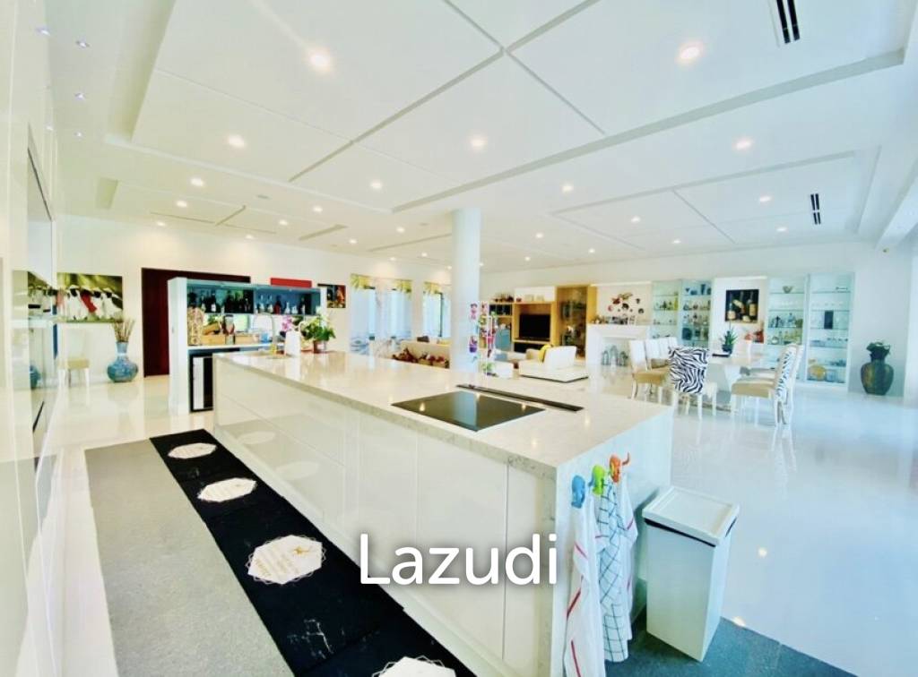 2,000 Sqm 5 Bed 8 Bath Villa For Sale