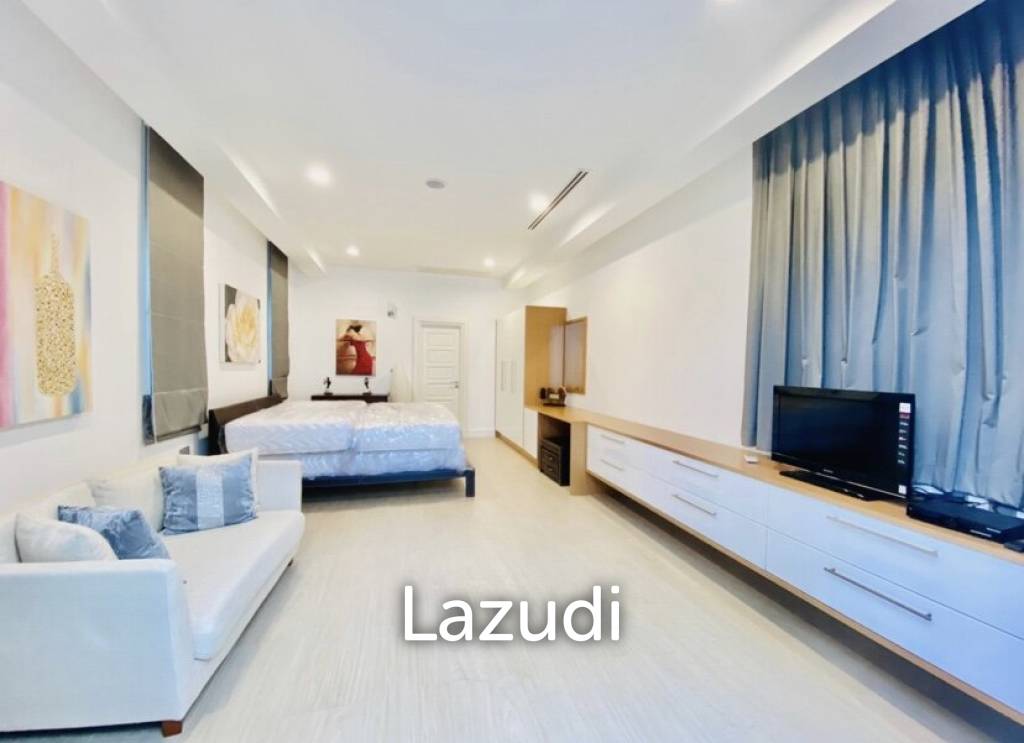 2,000 Sqm 5 Bed 8 Bath Villa For Sale