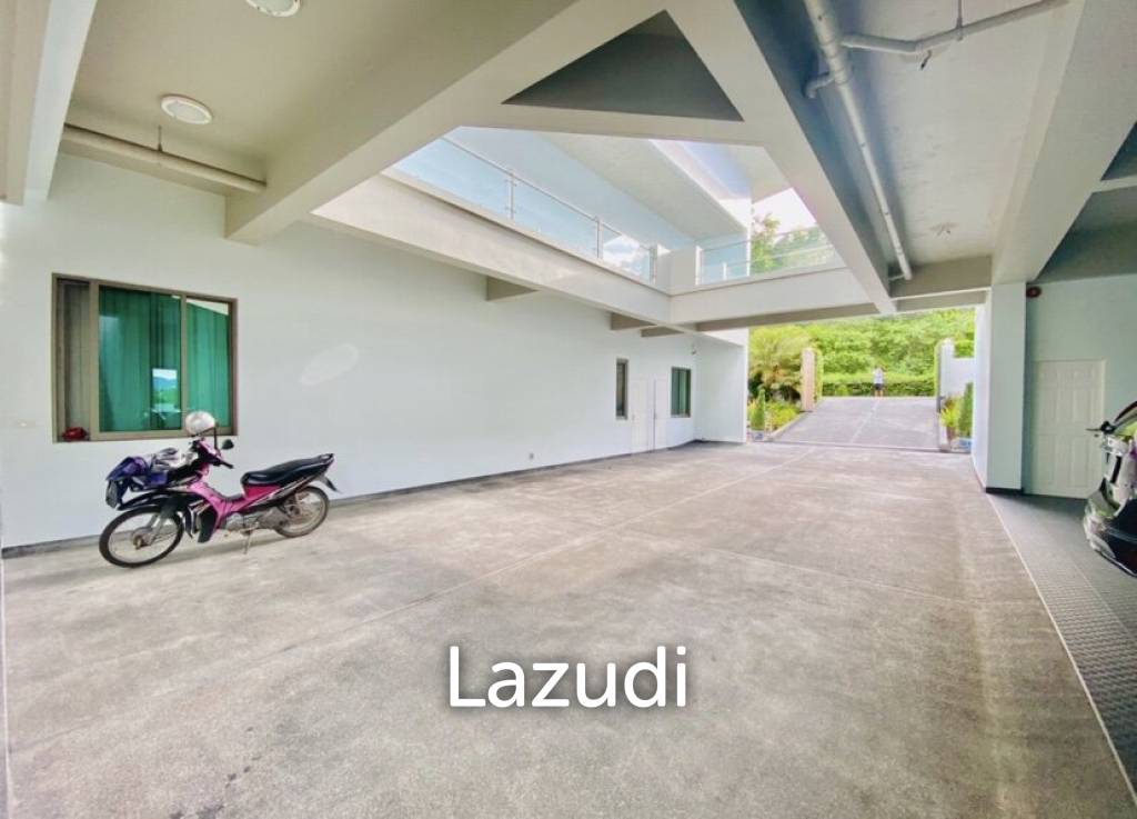 2,000 Sqm 5 Bed 8 Bath Villa For Sale