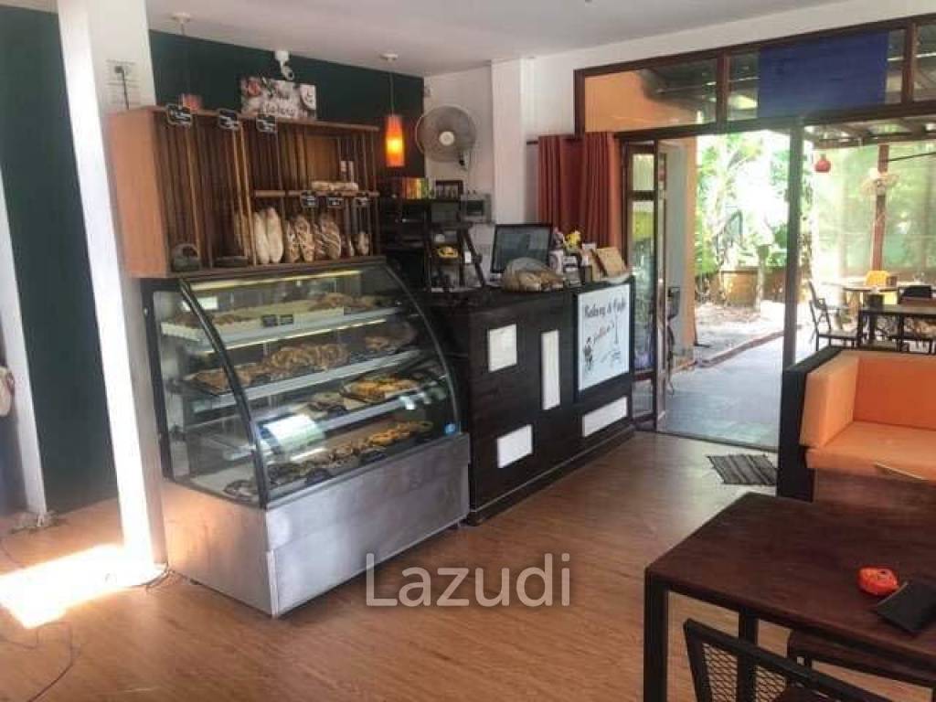 BAKERY on prime location with 2 Beds House on main the road in Koh Phangan with Freehold title