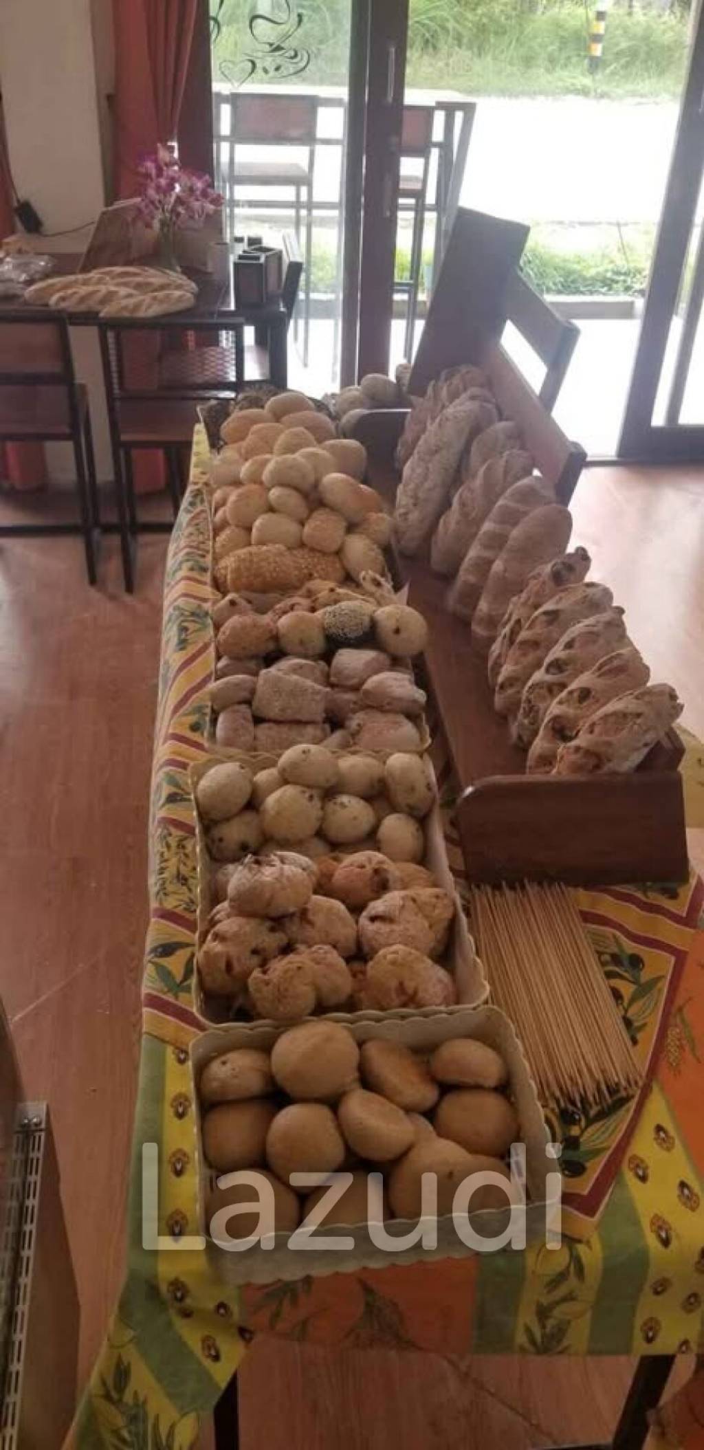BAKERY on prime location with 2 Beds House on main the road in Koh Phangan with Freehold title