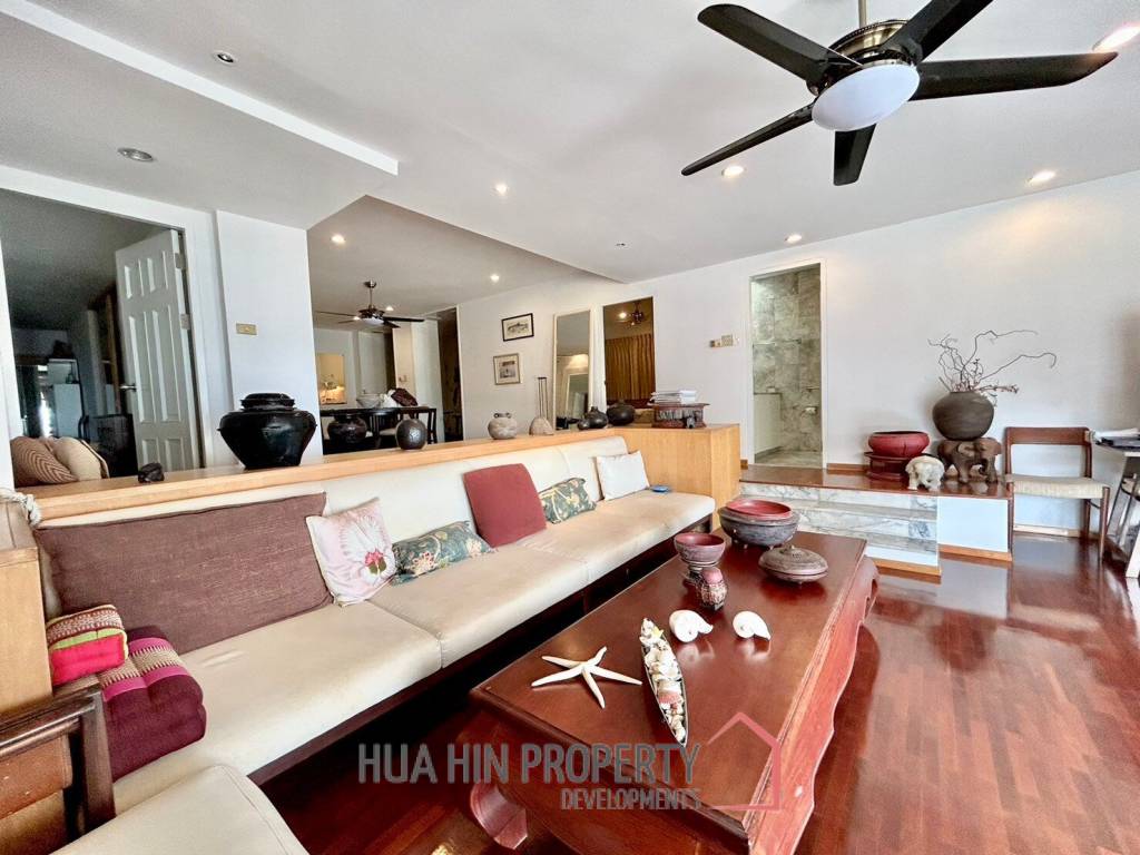 Dusit Thani : 2 Bedroom Condo With Sea View