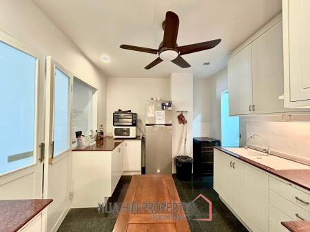 Dusit Thani : 2 Bedroom Condo With Sea View