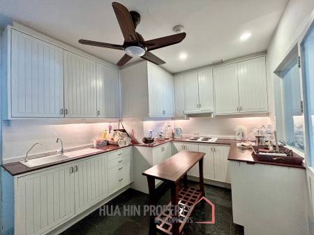 Dusit Thani : 2 Bedroom Condo With Sea View