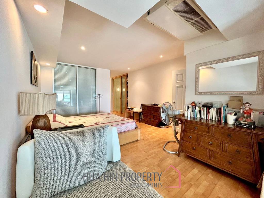 Dusit Thani : 2 Bedroom Condo With Sea View