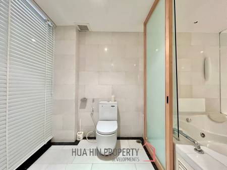 Dusit Thani : 2 Bedroom Condo With Sea View