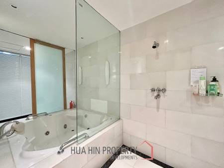 Dusit Thani : 2 Bedroom Condo With Sea View