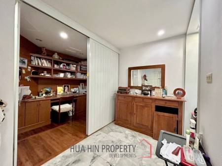 Dusit Thani : 2 Bedroom Condo With Sea View