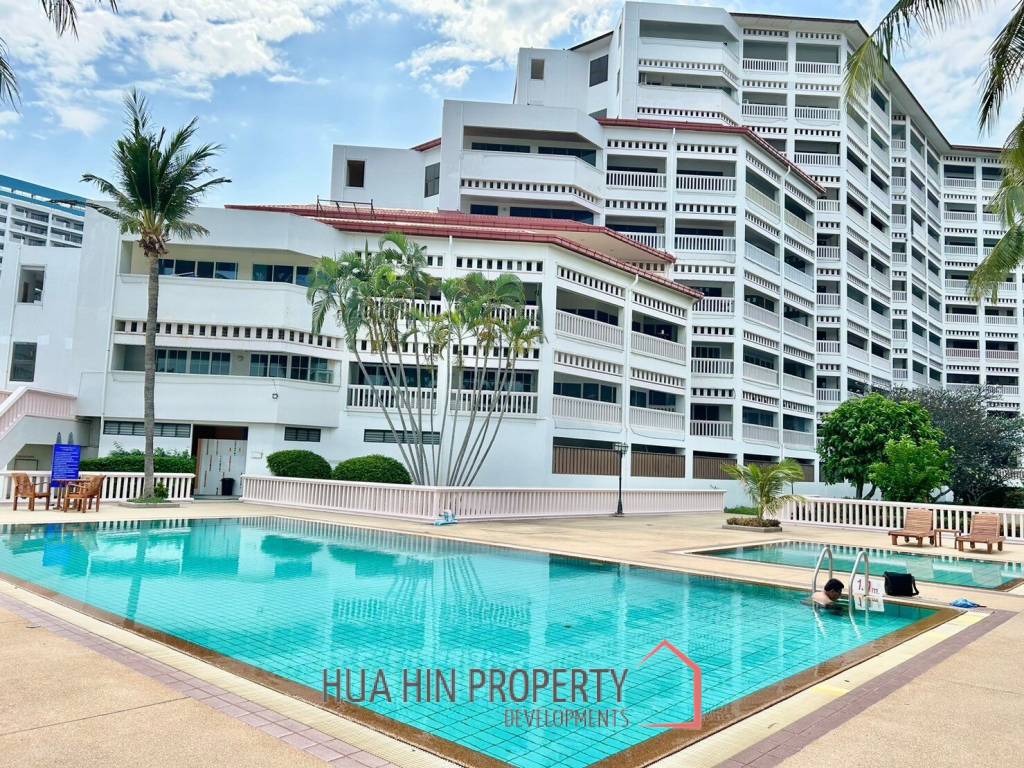 Dusit Thani : 2 Bedroom Condo With Sea View