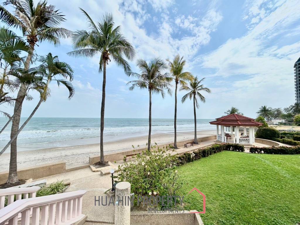 Dusit Thani : 2 Bedroom Condo With Sea View