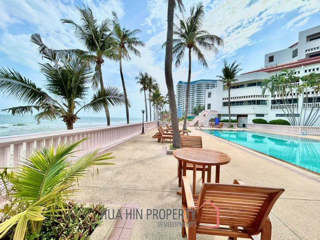 Dusit Thani : 2 Bedroom Condo With Sea View