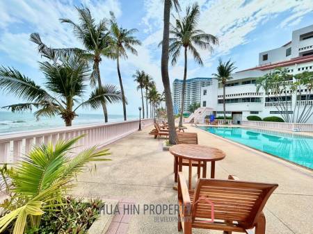 Dusit Thani : 2 Bedroom Condo With Sea View