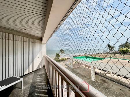 Dusit Thani : 2 Bedroom Condo With Sea View