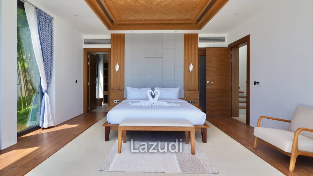 Sea View 4-Bed Villa in Bang Por