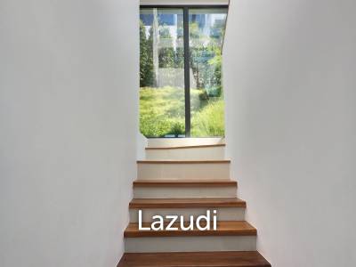 Sea View 4-Bed Villa in Bang Por