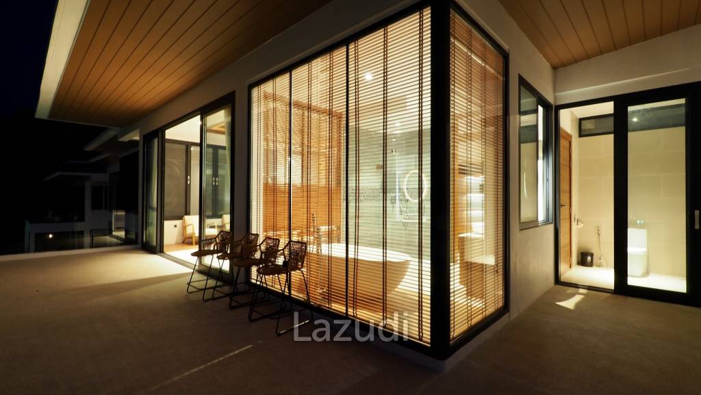 Sea View 4-Bed Villa in Bang Por