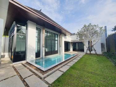 Luxury Villa with Pool in Choeng Thale Phuket