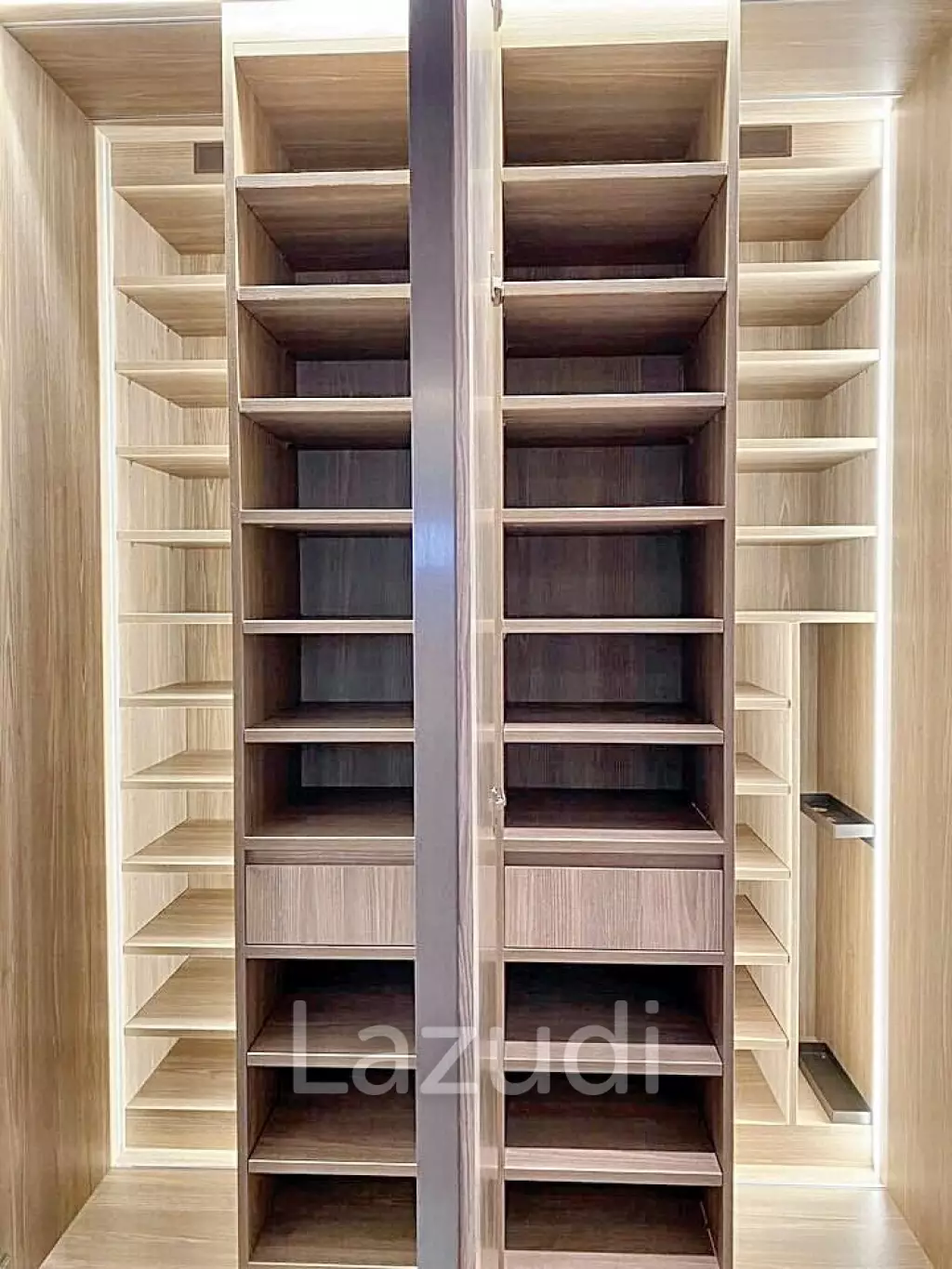 1 Bed 2 Bath 85 SQ.M SCOPE Langsuan