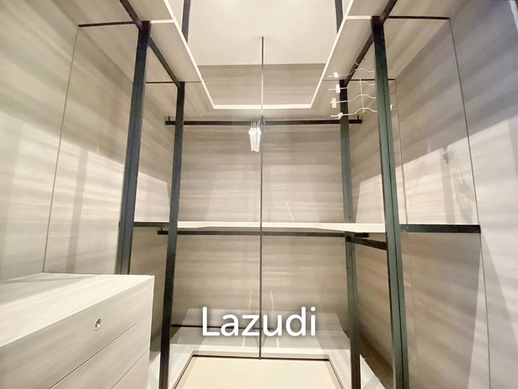 1 Bed 2 Bath 85 SQ.M SCOPE Langsuan