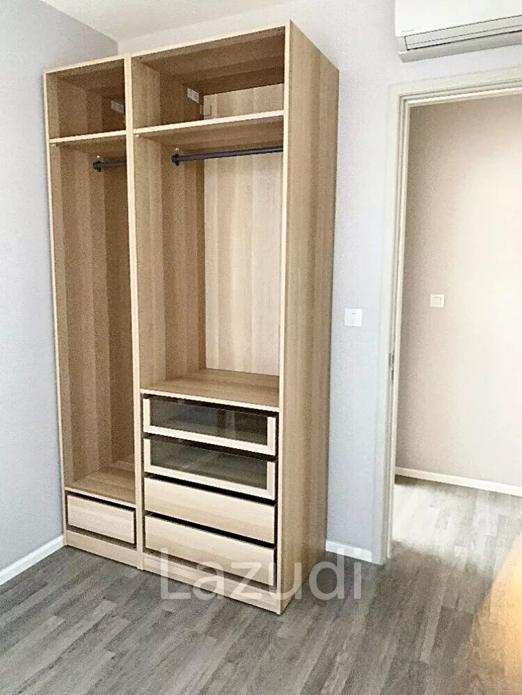 2 Bed 2 Bath 67 SQ.M The Room Sathorn - St.Louis