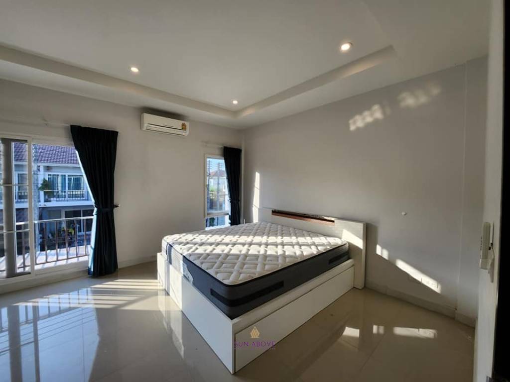 3 Bedroom Townhouse For Rent At Supalai Bella Koh Kaew