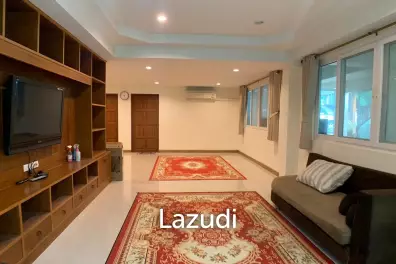 6 Beds 4 Baths 350 SQ.M. Amorn Village