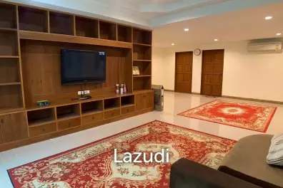 6 Beds 4 Baths 350 SQ.M. Amorn Village