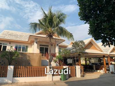 6 Beds 4 Baths 350 SQ.M. Amorn Village