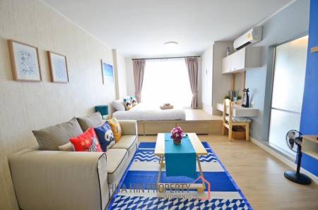 Baan Peang Ploen : Top Floor Studio Condo