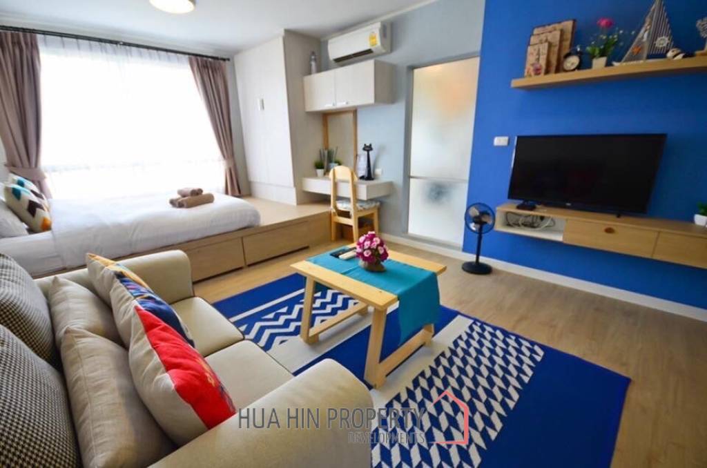 Baan Peang Ploen : Top Floor Studio Condo