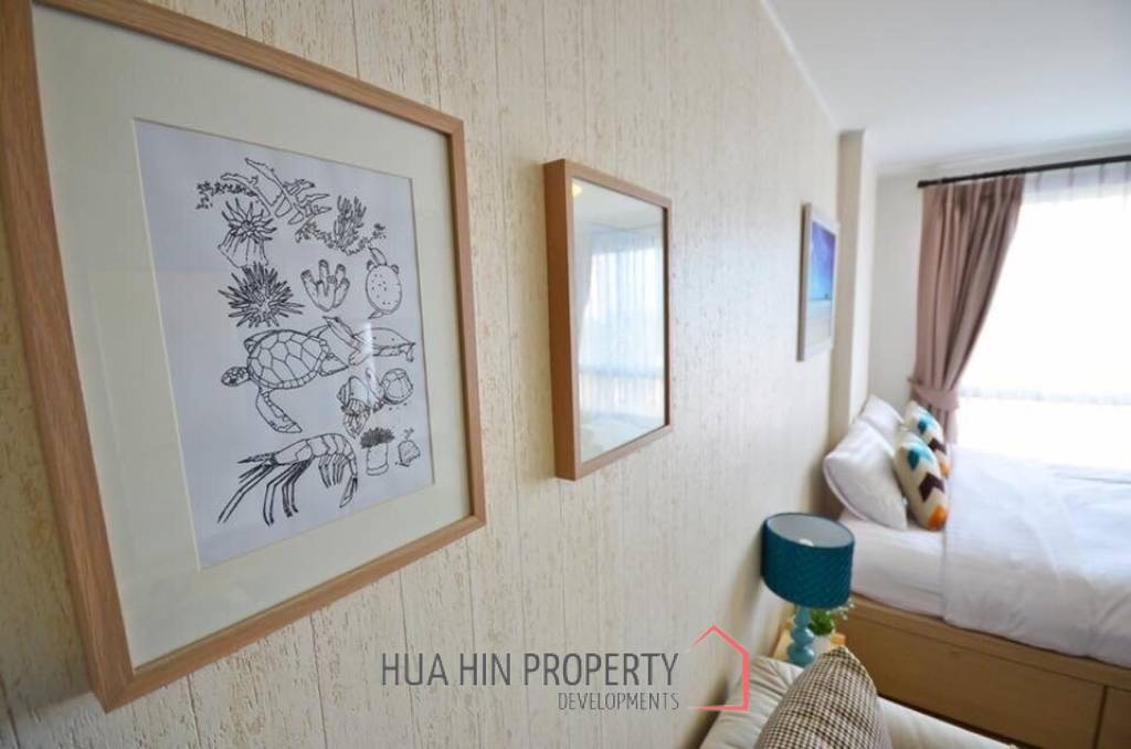 Baan Peang Ploen : Top Floor Studio Condo