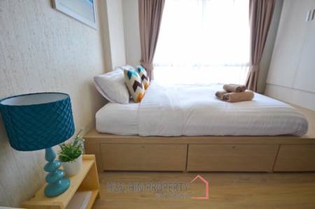 Baan Peang Ploen : Top Floor Studio Condo