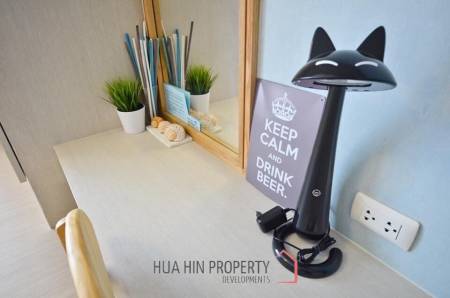 Baan Peang Ploen : Top Floor Studio Condo
