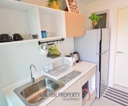 Baan Peang Ploen : Top Floor Studio Condo