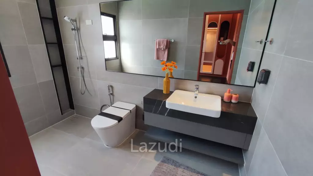 5 Bed 6 Bath 593 SQ.M Grand Bangkok Boulevard Rama 9 – Krungthep Kreetha