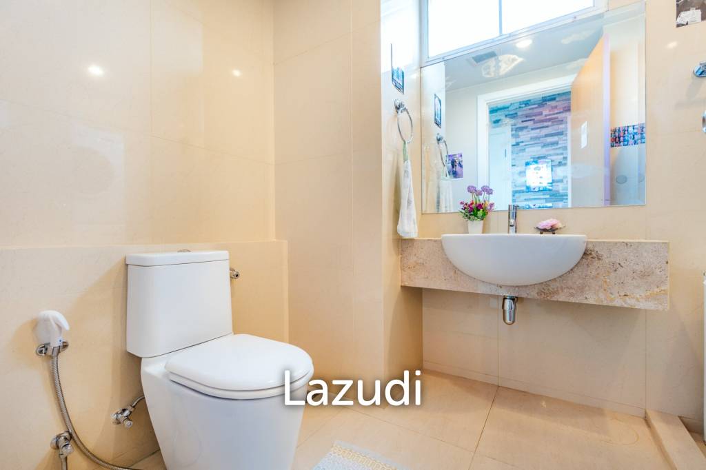 156 Sqm 3 Bed 3 Bath Condominium For Sale