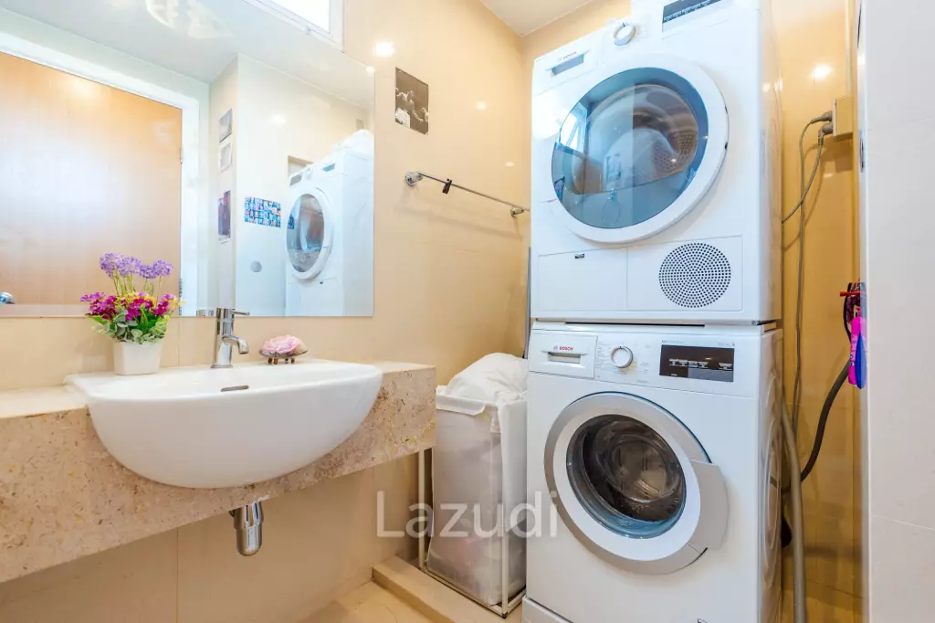 THE BREEZE :  Exclusive 3 Bed Penthouse with Seaview