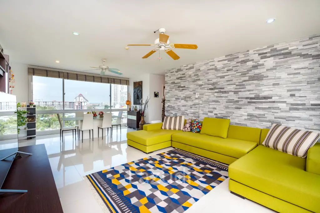 THE BREEZE :  Exclusive 3 Bed Penthouse with Seaview