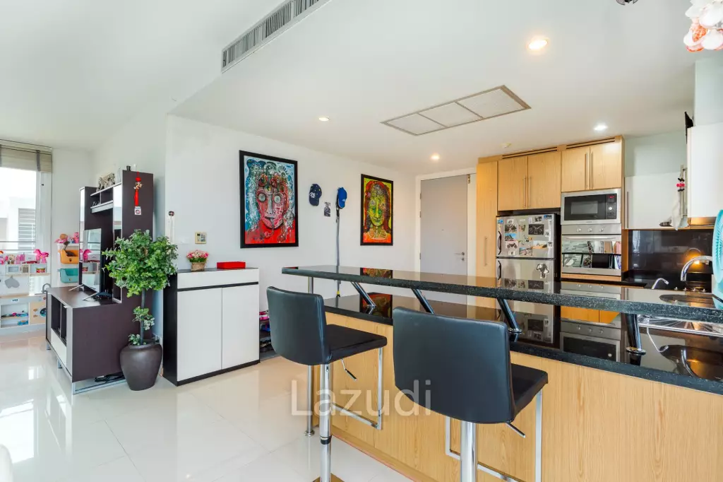 THE BREEZE :  Exclusive 3 Bed Penthouse with Seaview