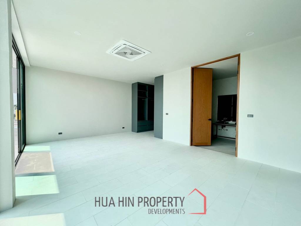 5 Bed 5 Bath 295 SQ.M Phu Montra K.Haad