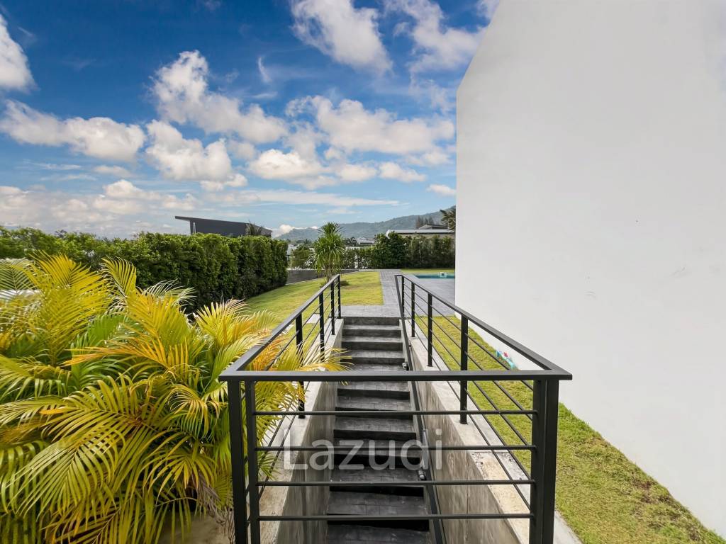 5 Beds5 Baths 295 SQ.M Phu Montra K.Haad